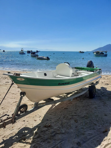 Imagem 3 de 12 de Lancha Artsol A560 Motor Yamaha 40 Hp Comando A Distancia