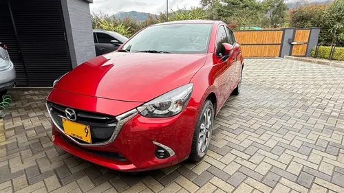 Mazda 2 GRAND TOURING LX