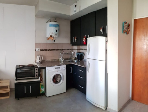 Imagen 5 de 10 de Monoambiente En Venta En Moron Sur