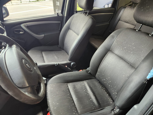 Renault Logan Logan Expression 1.0 16V (Flex)