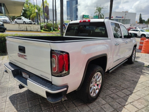 Imagen 11 de 11 de Gmc Sierra 6.2 Denali Dvd At 2016 Credito