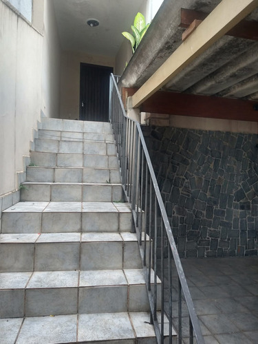 Sobrado 160 M2 4 Dorm. 1 Suite 2 Vagas Cob. Bem Localizado!