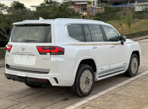 Toyota Land Cruiser 300 LC300 VXR 3.4 DIESEL