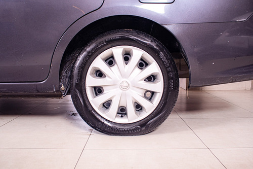 Imagen 9 de 13 de Nissan Versa Sense Mt Pure Drive F2 Taraborelli Usados
