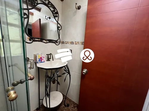 Casa En Venta A Dos Cuadras Del Parque De Bello