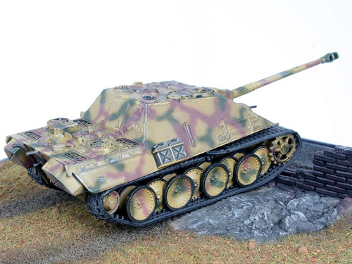 Imagem 4 de 5 de Sd.kfz. 173 Jagdpanther Com Diorama - 1/76 - Revell 03232