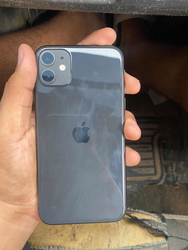 iPhone 11 (Usado)