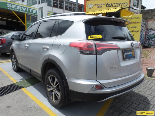 Imagen 6 de 25 de Toyota Rav 4 Wagon