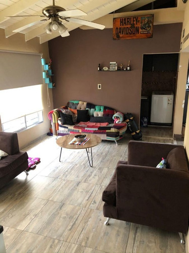 Imagen 22 de 30 de Vivienda Multifamiliar-casa 3 Amb + Dpto 4 Amb-cocheras - Fondo Libre C/ Piscina