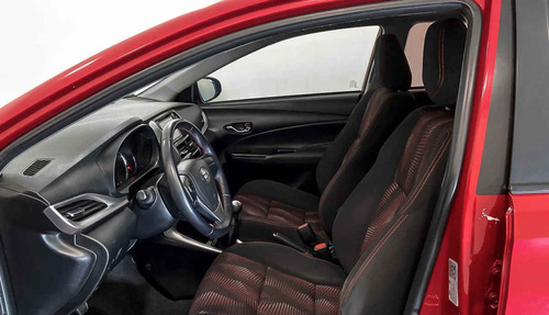 Imagen 2 de 15 de 38788 - Toyota Yaris 2019 Con Garantía
