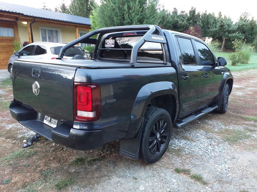 Vendo Vw Amarok Dark Label 2015 4x2 Manual Con 52500 Km