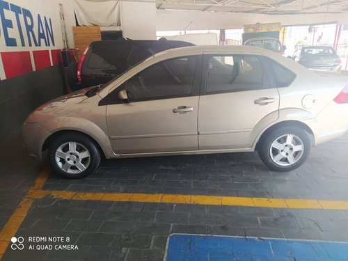 Ford Fiesta 1.0 Flex First 5p 2008
