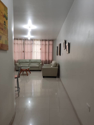 Imagen 4 de 9 de Apartamento En Villa Granada Cr Autana Amoblado