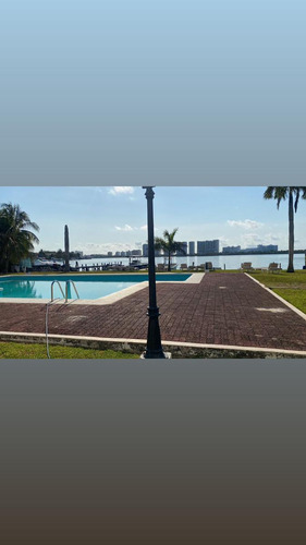 Precioso Departamento Ideal, Perfectamente Ubicado En La Zona Hotelera