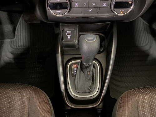 Imagem 13 de 15 de Fiat Cronos Precision 1.8 16v Flex Aut