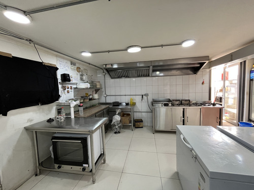 Arriendo Local Comercial Pedro De Valdivia, Ñuñoa. 150 Mt2