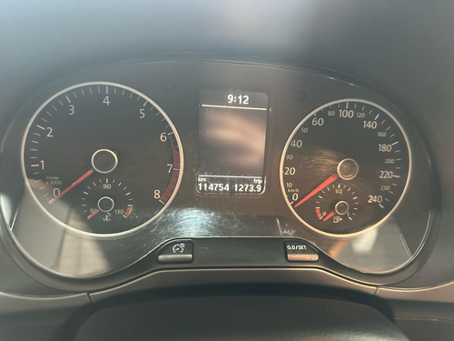 Volkswagen Fox 1.6 MSI TOTAL FLEX CONNECT 4P I-MOTION