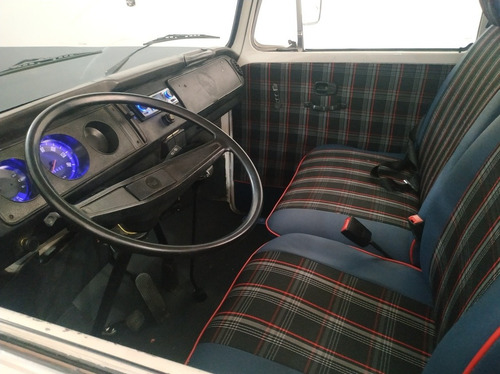 Volkswagen Kombi Cabrita