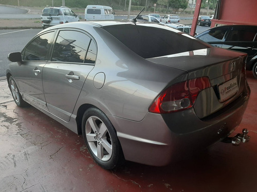 Imagem 4 de 9 de Honda Civic 1.8 Lxs 16v Flex 4p Manual