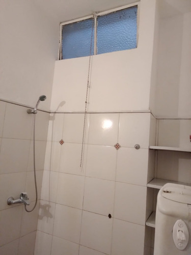 Imagen 4 de 12 de Prox.centro Comer Interno Con Mucha Luz Terraza Bajos Gastos