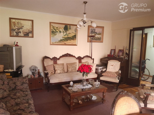 Venta De Departamento De 3 Dorm. 2 Baños En Viña Del Mar