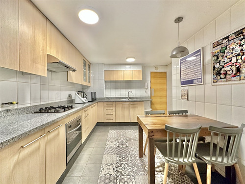 En Condominio: Estoril - Charles Hamilton