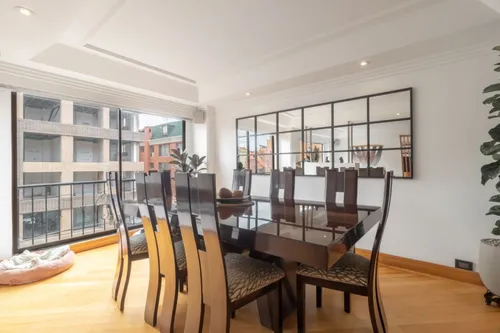Apartamento En Venta En Chicó Navarra. Cod V16129