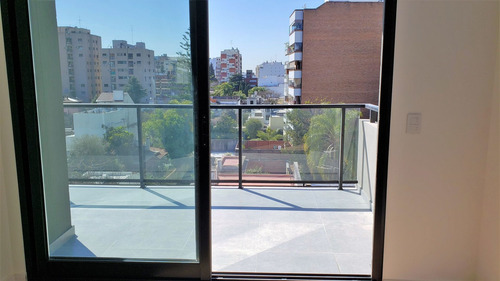 Imagen 19 de 30 de Semipiso 4 Amb Balcon Y Terraza Cochera