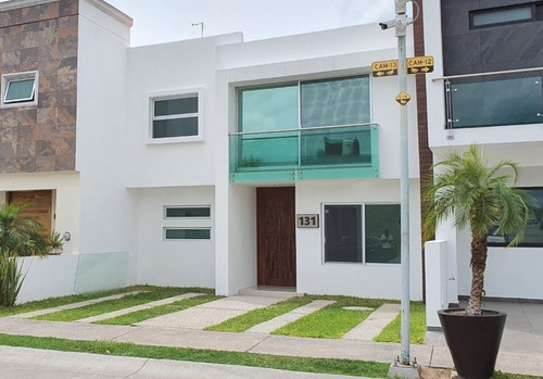 Imagen 1 de 14 de Casa 131-e En La Cima