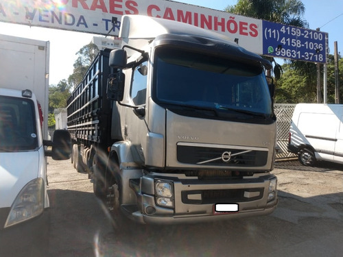 Imagem 1 de 11 de Volvo Vm 260 4 Eixo Graneleiro