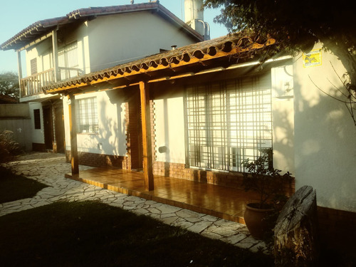 Casa En Venta En Ciudad Evita 2 Viviendas Oportunidad