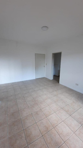 Imagen 6 de 22 de Depto 2 Ambientes Con Balcon, 40mtrs