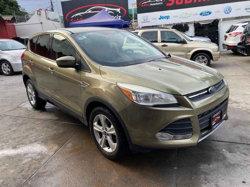 Imagen 3 de 10 de Ford Escape 2013 5p Se Aut L4