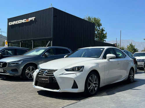 Lexus Is 300  2018