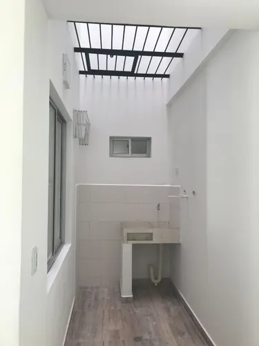Se Arrrienda Apartamento A 3 Cuadras Del Parque De Rionegro (antioquia)
