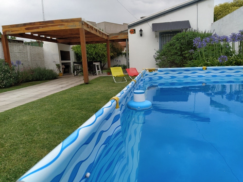 Imagen 4 de 17 de Cabaña Cercana Al Lago; Equipada Para 5 Personas; Con Aire Acondicionado; Cuenta Con Parrilla; Pérgola; Cochera Y Pelopincho En Un Predio Exclusivo Y Cerrado Alquiler Por Dia; Semana; O Mes .