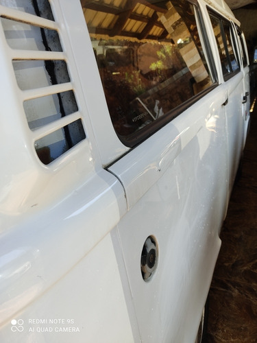 Imagem 9 de 11 de Volkswagen Kombi 2011 1.4 Total Flex 3p