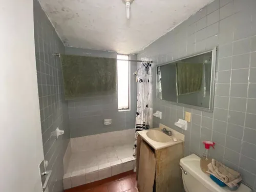 Casa En Venta, Av. Universidad #· 1483, Colonia Axotla, Álvaro Obregón. Terreno Con Amplio Uso De Suelo Comercial, Oficinas, Servicios Y Habitacional. Frente A Viveros De Coyoacán. Fl19-za