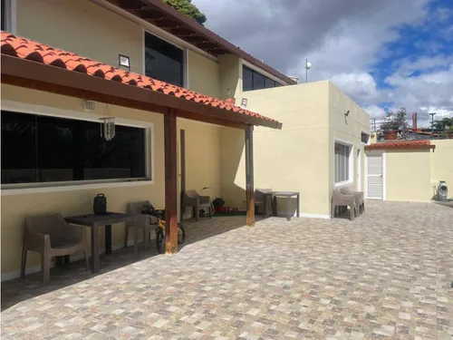 Casa Lomas Del Club Hipico