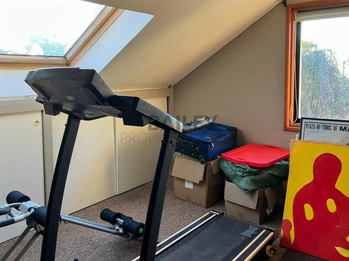 Casa Amoblada En Arriendo De 5 Dorm. En Concón