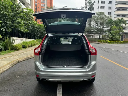 Volvo XC60 2.0 T5 Awd Summum