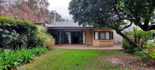 Imagen 3 de 24 de Hermosa Casa De 4 Ambientesen Los Alamos