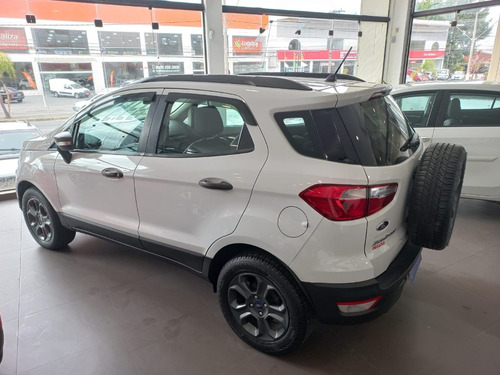 Imagem 6 de 9 de Ecosport Freestyle