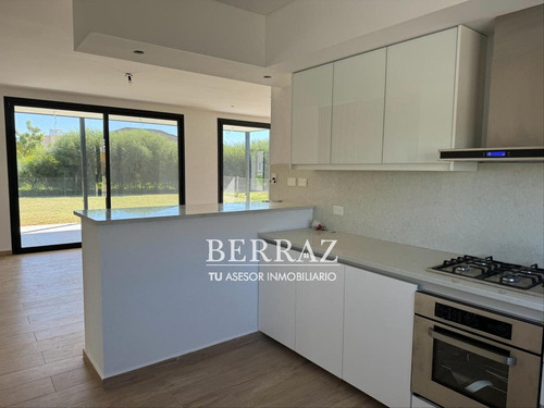 Casa Venta 5 Ambientes En Ceibos Puertos Escobar Lote De 613 M2