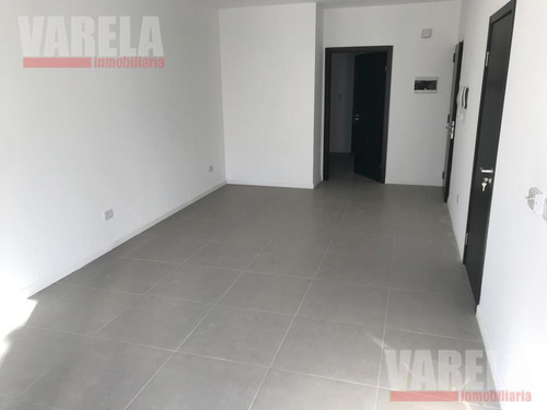Imagen 8 de 20 de Retasado!! Potosí 4428 P1° Almagro 2 Amb. 2 Balcones Fte. Luminoso!! Parque. Centenario