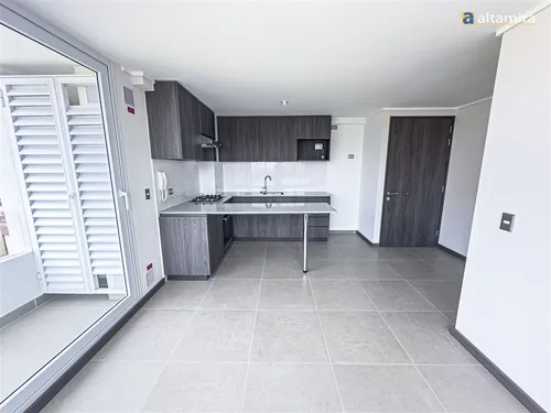 Departamento En Arriendo De 2 Dorm. En Iquique