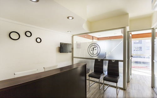 Venta Lomas De Zamora Oficina Super Luminosa 45m2, Al Frente Sobre Av. Hipolito Yrigoyen!