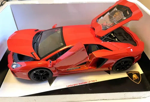 Mini 1:18 Lamborghini Aventador Lp 700-4 - Burago | Frete grátis