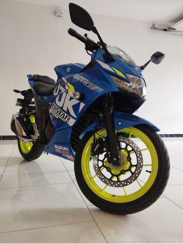 Suzuki  Gixxer Sf