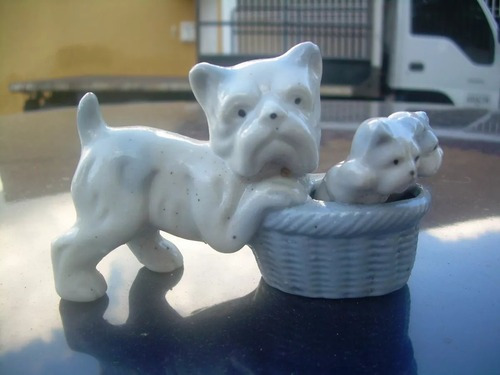 Figura De Porcelana Occupied Japan Perro Con Cachorros En Bu